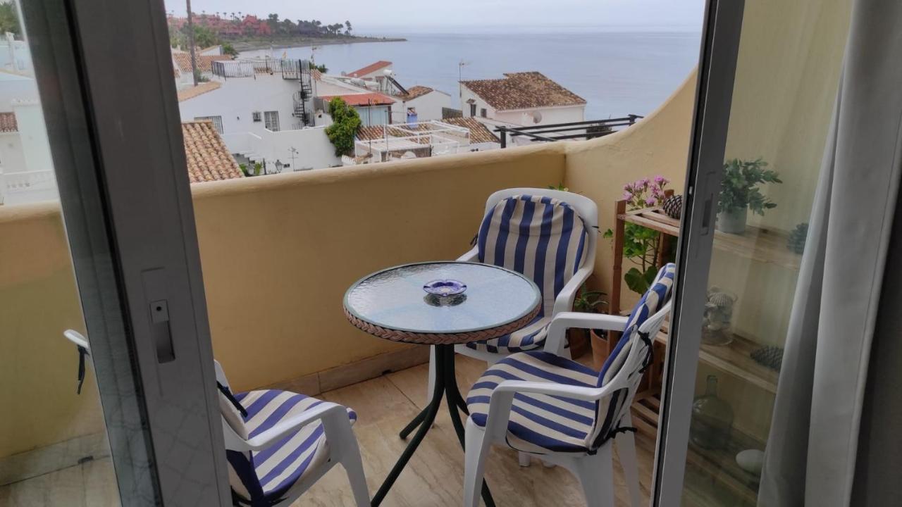 Casa Cachita-En 1ª Linea De Playa Leilighet Estepona Eksteriør bilde